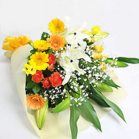 ユリと季節の花束・暖色系